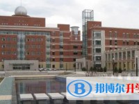 龙江县第一中学地址，乘车路线